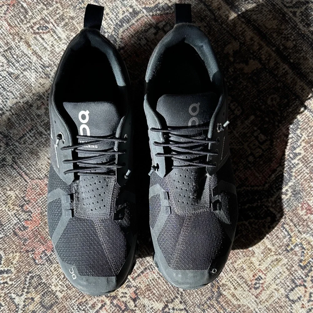 On Running Men's Black Sneakers size 9 - Picture 2 of 8